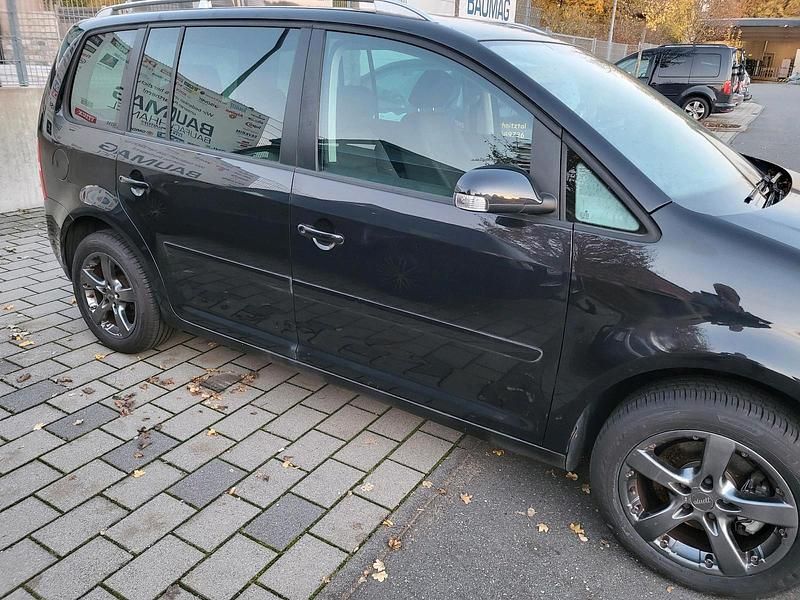 Gebraucht VW Touran 150 PS (110 kW) 2005 Schwarz Van / Kleinbus