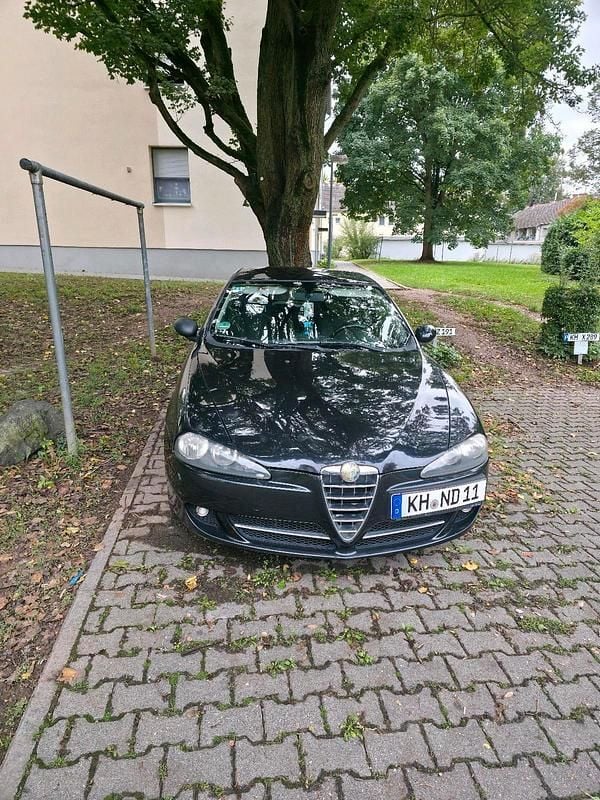 Schwarz Gebraucht 2007 Alfa Romeo 147 Kleinwagen | 900 € (Guter Preis) - Bild 1/4