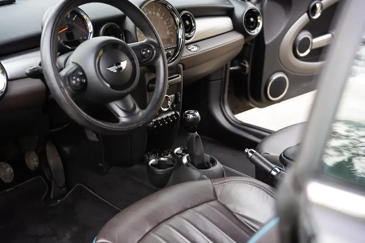 Gebraucht Mini One Cabriolet 98 PS (72 kW) 2015 Braun Cabrio