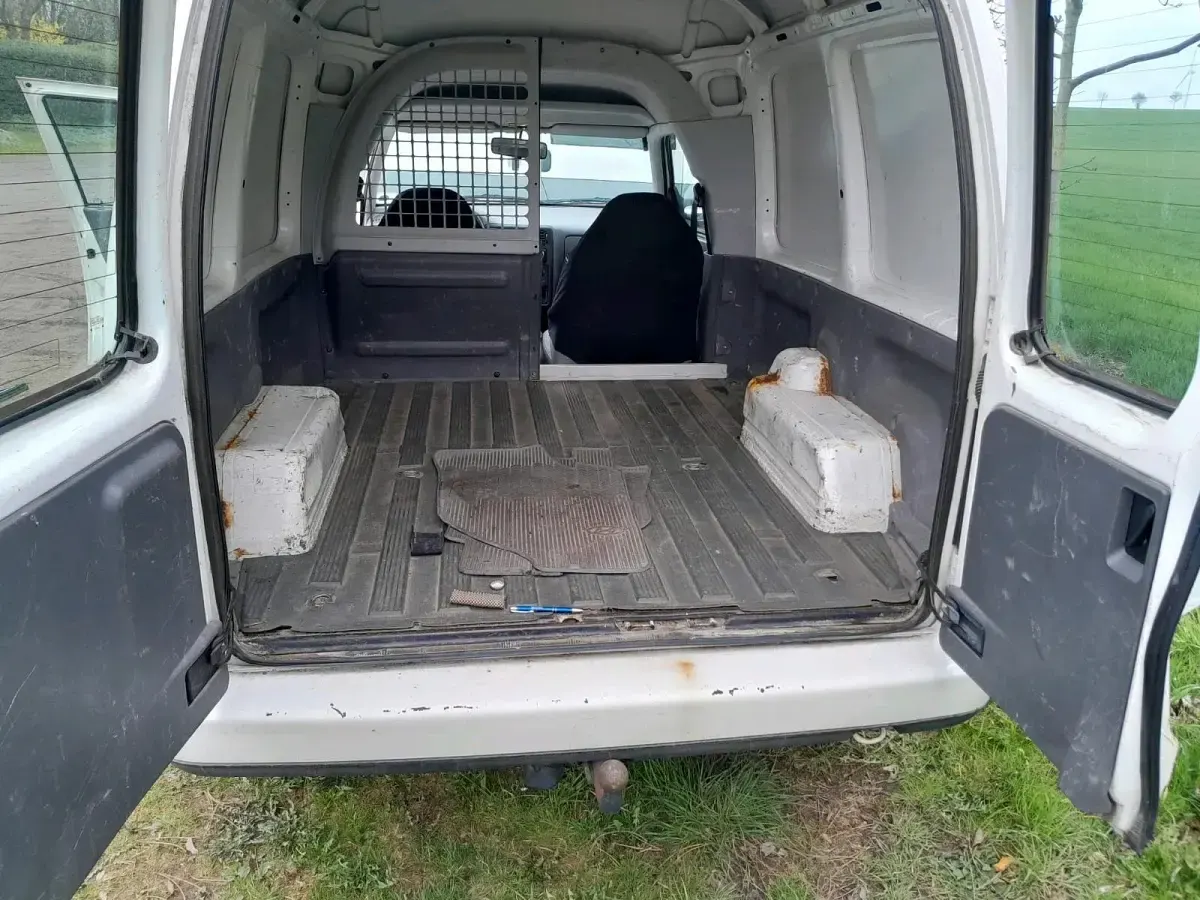 Gebraucht VW Caddy 64 PS (47 kW) 2002 Weiß Van / Kleinbus