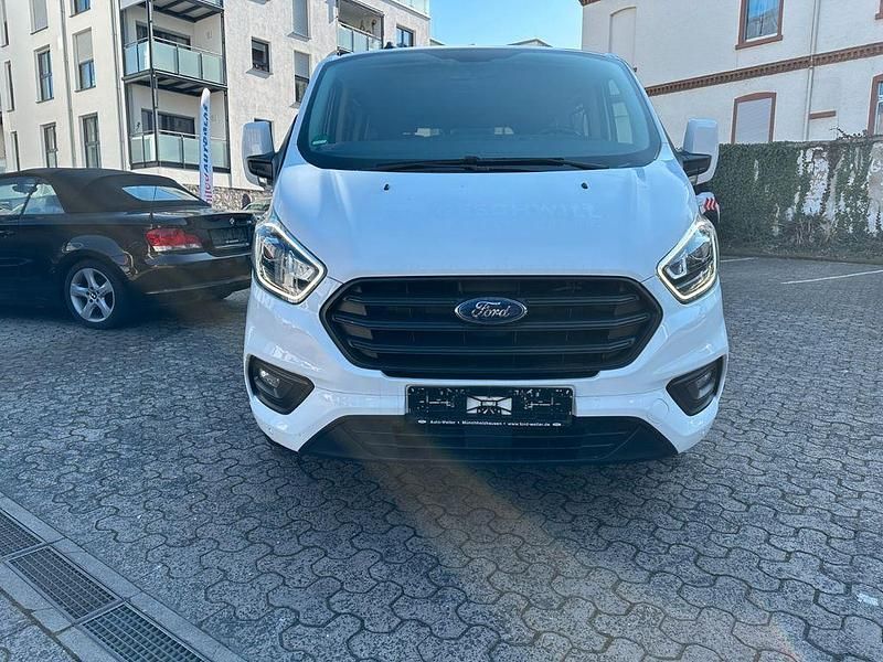 Gebraucht Ford Tourneo 170 PS (125 kW) 2019 Weiß Kombi