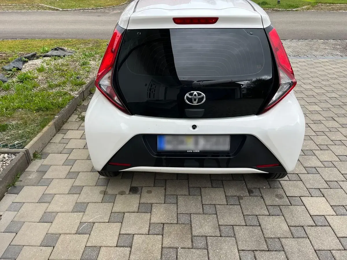 Gebraucht Toyota Aygo 72 PS (52 kW) 2020 Weiß Kleinwagen