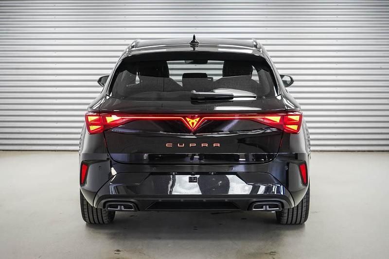 Nowe Cupra Leon 204 KM (150 kW) 2026 Czarny