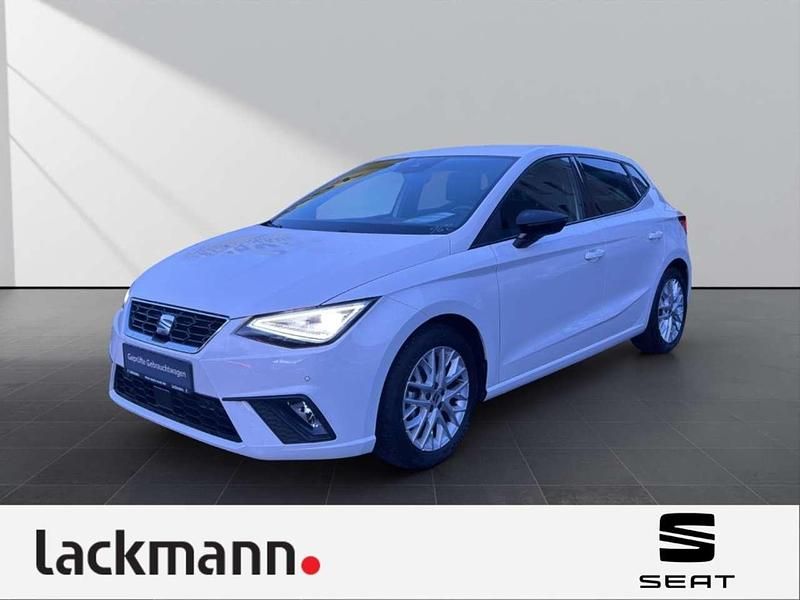 Weiss Gebraucht 2022 Seat Ibiza FR Kleinwagen | 16.990 € (Fairer Preis) - Bild 1/4