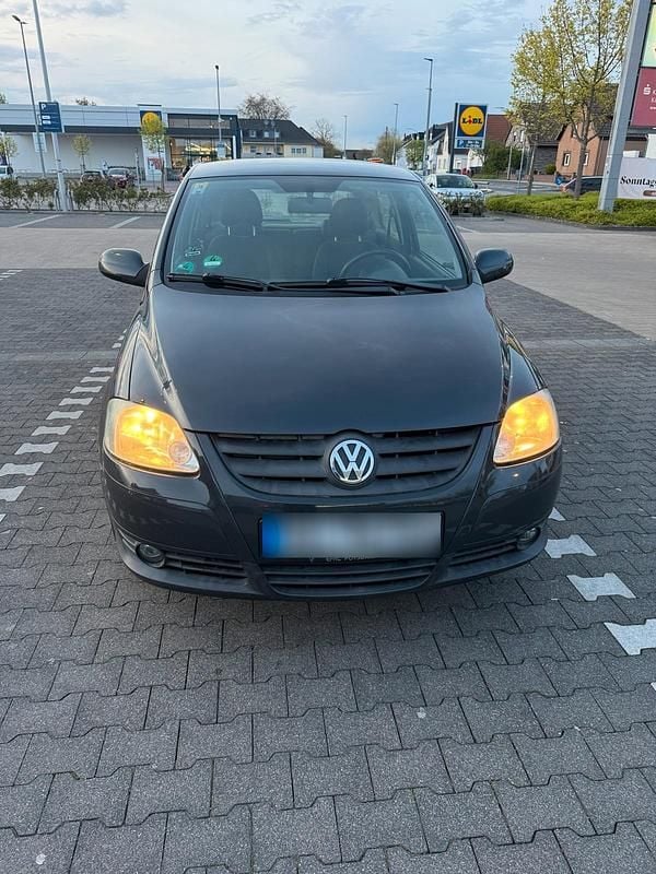 Gebraucht VW Fox Style 54 PS (39 kW) 2010 Grau Kleinwagen
