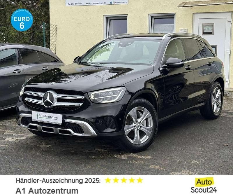 Schwarz Gebraucht 2019 Mercedes GLC220 SUV | 29.970 € (Guter Preis) - Bild 1/4