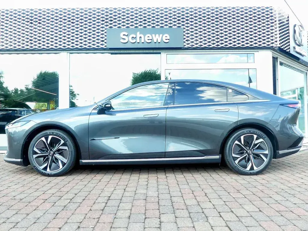 Neu Mazda 6e Takumi-Line 189 kW (258 PS) 2026 Grau Limousine