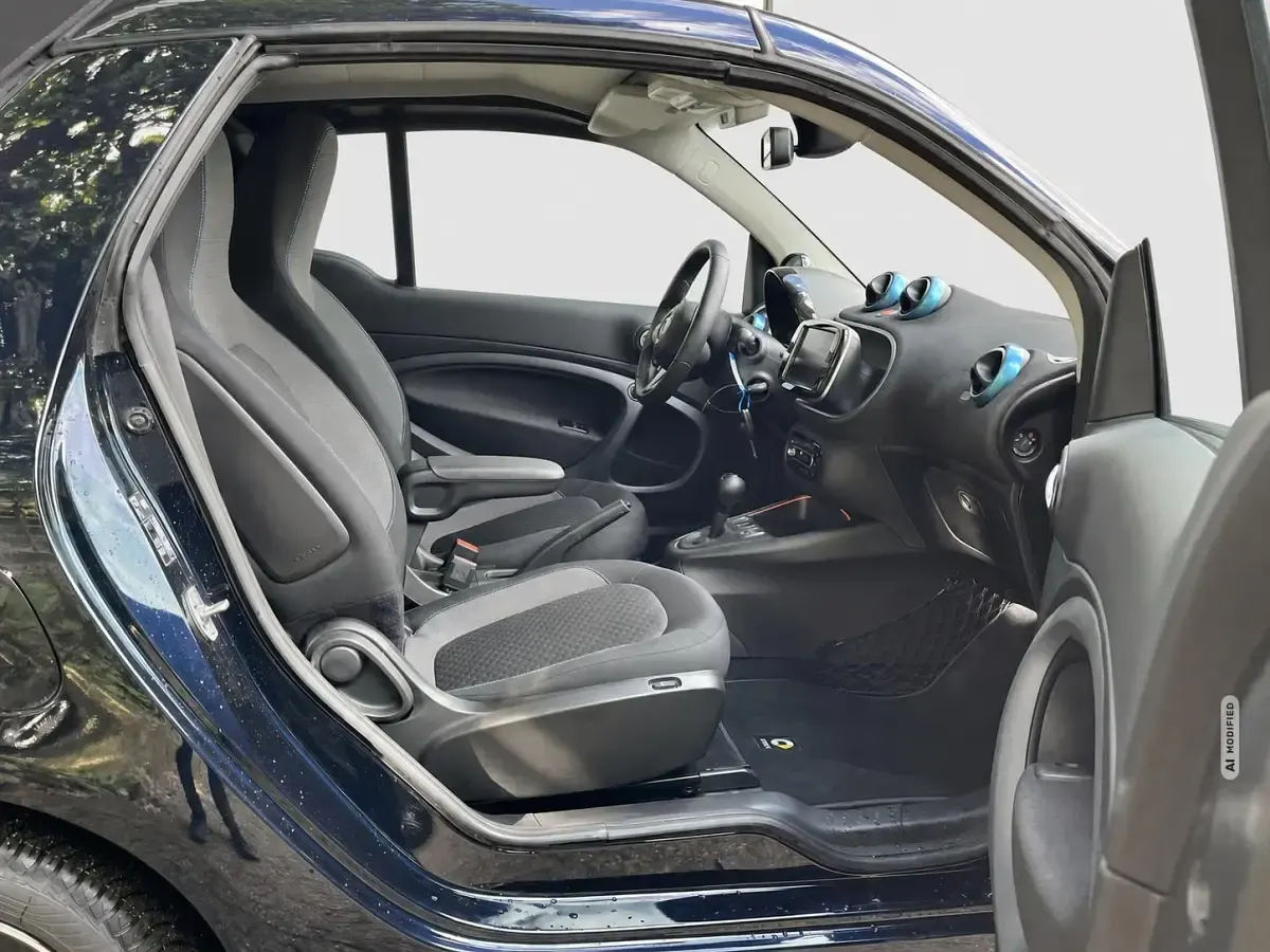 Gebraucht Smart ForTwo Electric Drive Exclusive 60 kW (82 PS) 2023 Blau metallic Cabrio