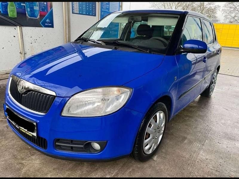 Gebraucht Skoda Fabia Classic 60 PS (44 kW) 2009 Limousine