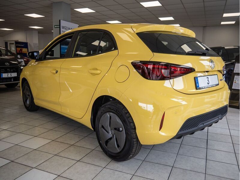 Neu MG MG3 116 PS (85 kW) 2025 Gelb Kleinwagen