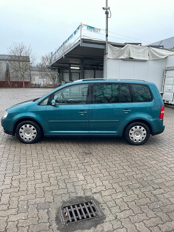 Gebraucht VW Touran 140 PS (102 kW) 2004 Blau Van / Kleinbus