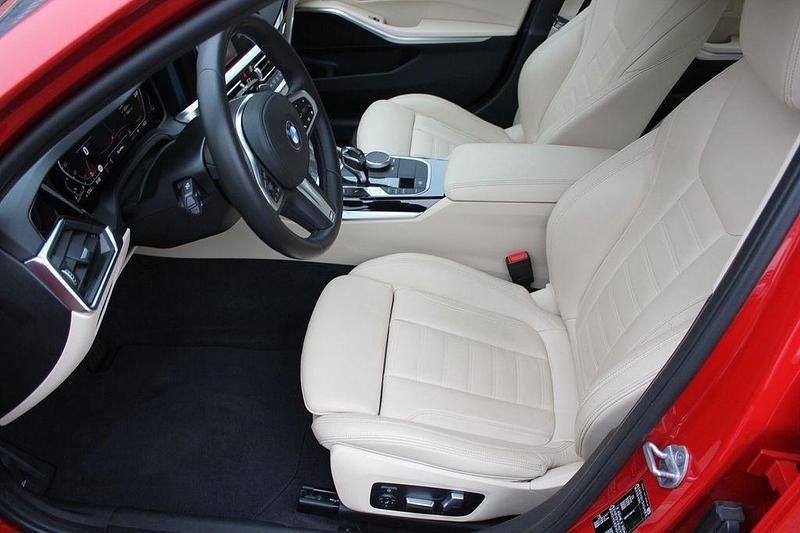 Gebraucht BMW 320 Sport Line 190 PS (139 kW) 2021 Rot Kombi