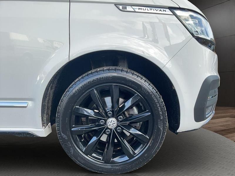 Gebraucht VW Multivan Generation Six 150 PS (110 kW) 2021 Weiß Van