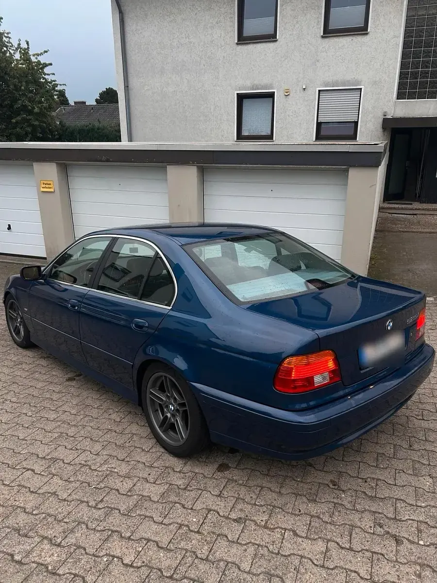 Gebraucht BMW 525 Basis 192 PS (141 kW) 2001 Blau Limousine