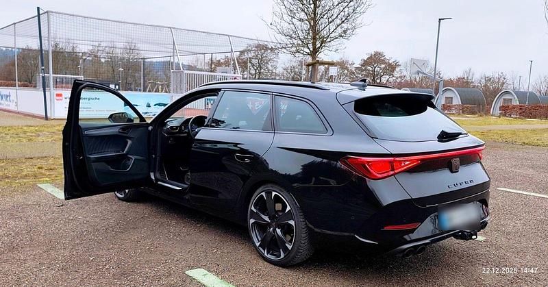Gebraucht Cupra Leon VZ 300 PS (220 kW) 2022 Schwarz Kombi