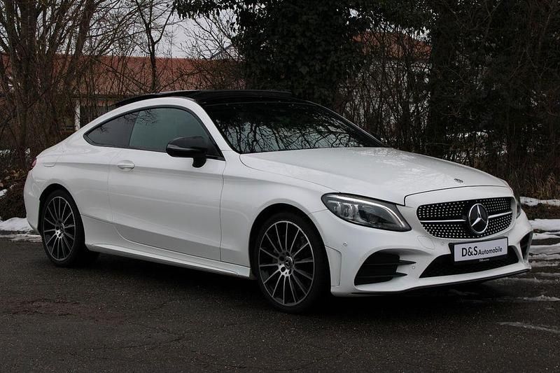 Gebraucht Mercedes C300 AMG line 258 PS (189 kW) 2019 Weiß Coupé