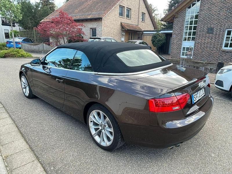 Gebraucht Audi A5 Cabriolet 170 PS (125 kW) 2013 Braun Cabrio