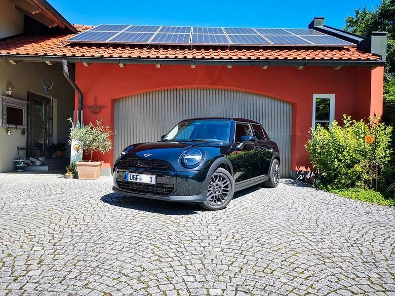 Gebraucht Mini Cooper 114 kW (156 PS) 2026 Schwarz Kleinwagen
