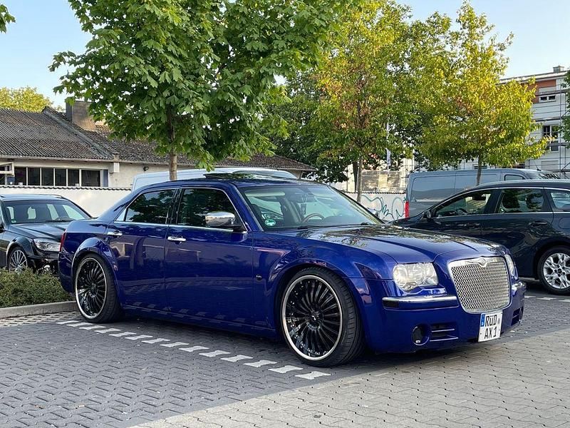 Gebraucht Chrysler 300C 340 PS (250 kW) 2005 Blau Limousine