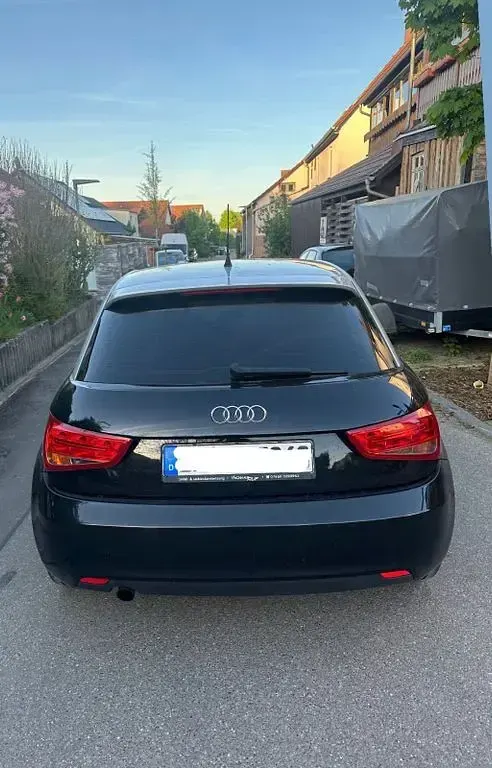 Second-hand Audi A1 Ambition 86 CP (63 kW) 2013 Negru Hatchback