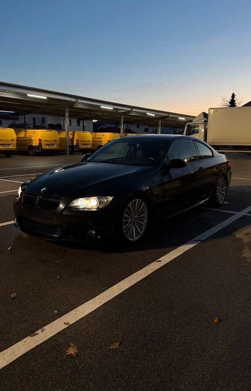 Gebraucht BMW 325 M Sport 218 PS (160 kW) 2007 Schwarz Coupé