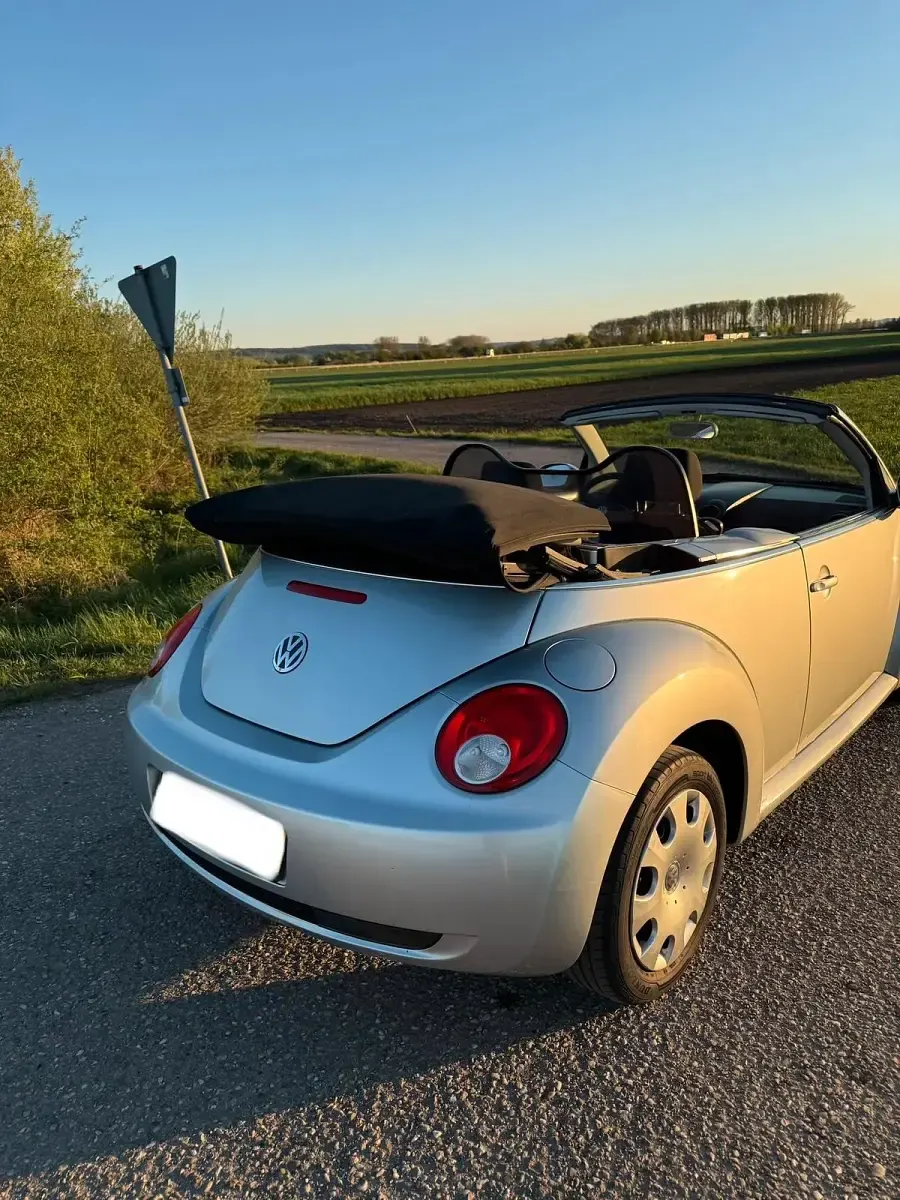 Gebraucht VW New Beetle 116 PS (85 kW) 2007 Silber Kleinwagen