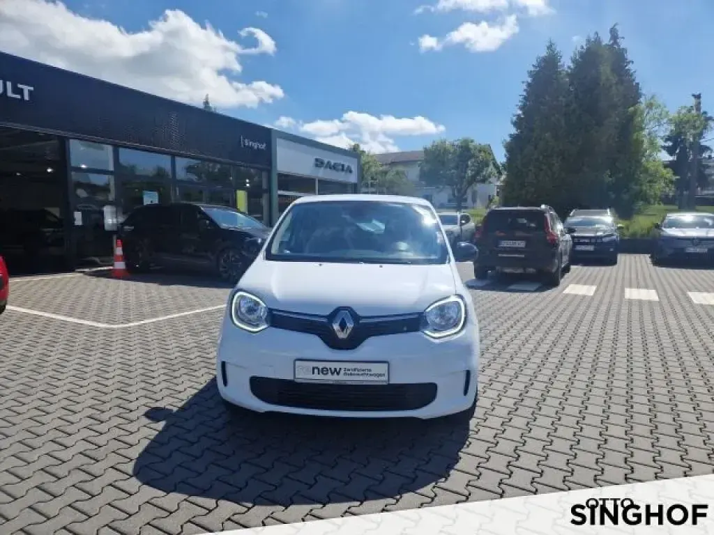 Gebraucht Renault Twingo Equilibre 65 PS (47 kW) 2023 Pyreneesweiß Kleinwagen