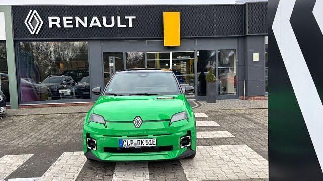Vert dql + noir gne Gebraucht 2024 Renault R5 Komfort Kleinwagen | 31.990 € (Fairer Preis) - Bild 1/4