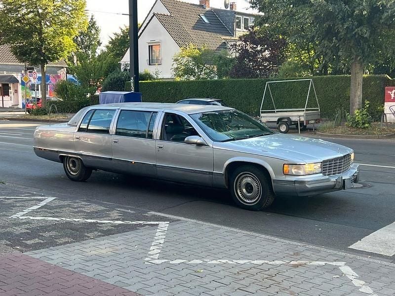 Gebraucht Cadillac Fleetwood 264 PS (194 kW) 1995 Silber Limousine