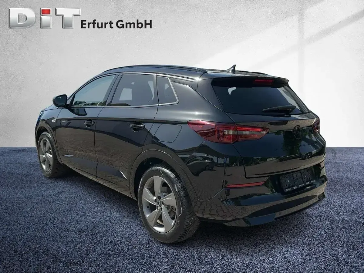Gebraucht Opel Grandland X GSe 300 PS (220 kW) 2023 Lackierung schwarz perla nera/ SUV