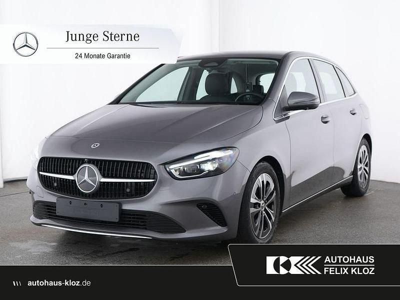 Grau Gebraucht 2024 Mercedes B200 Van / Kleinbus | 36.900 € (Etwas zu teuer) - Bild 1/4