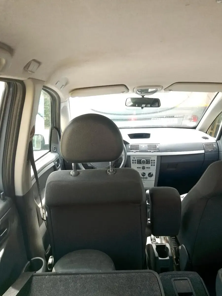 Gebraucht Opel Meriva 101 PS (74 kW) 2007 Silber Van / Kleinbus