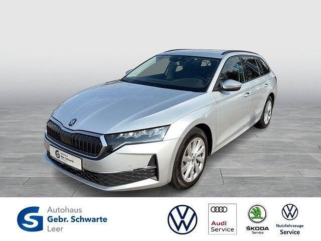 Silber Gebraucht 2024 Skoda Octavia Selection Kombi | 28.990 € (Guter Preis) - Bild 1/4