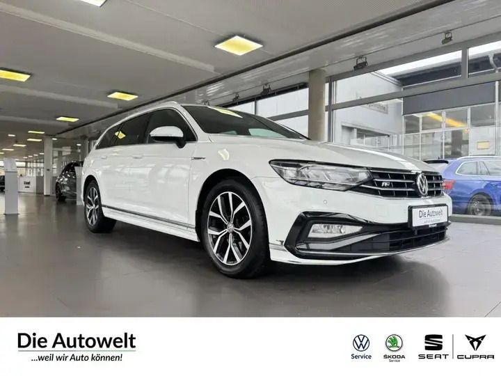 Pure white (weiß) Gebraucht 2020 VW Passat Business Kombi | 17.980 € (Fairer Preis) - Bild 1/4