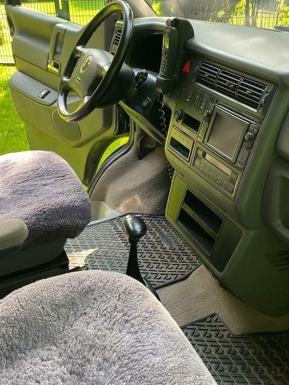 Usata VW Multivan 102 CV (75 kW) 2000 Nero Monovolume