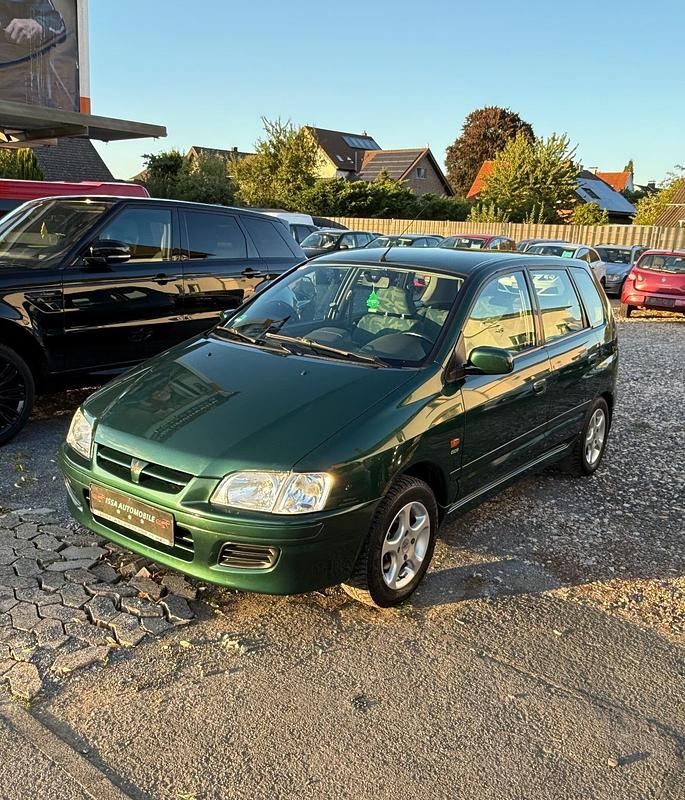 Grün Gebraucht 2001 Mitsubishi Space Star Limousine | 1.590 € (Fairer Preis) - Bild 1/4