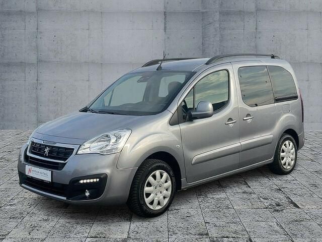 Gebraucht Peugeot Partner Tepee Allure 120 PS (88 kW) 2017 Grau Van / Kleinbus