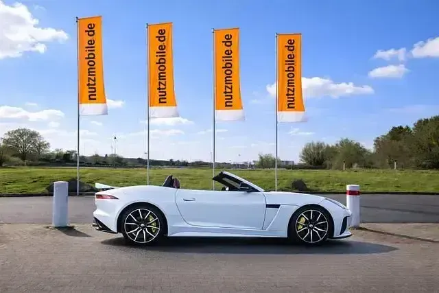 Gebraucht Jaguar F-Type SVR 575 PS (422 kW) 2020 Weiß Cabrio