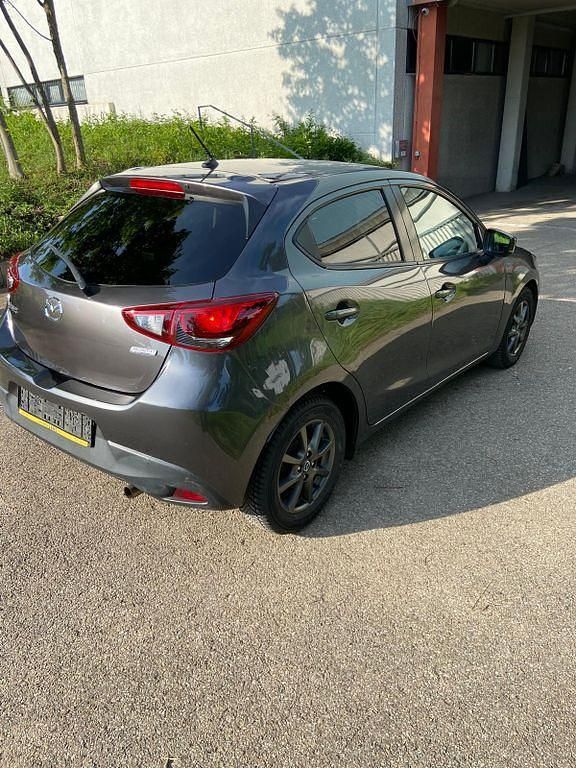 Gebraucht Mazda 2 Center-Line 75 PS (55 kW) 2018 Grau Limousine