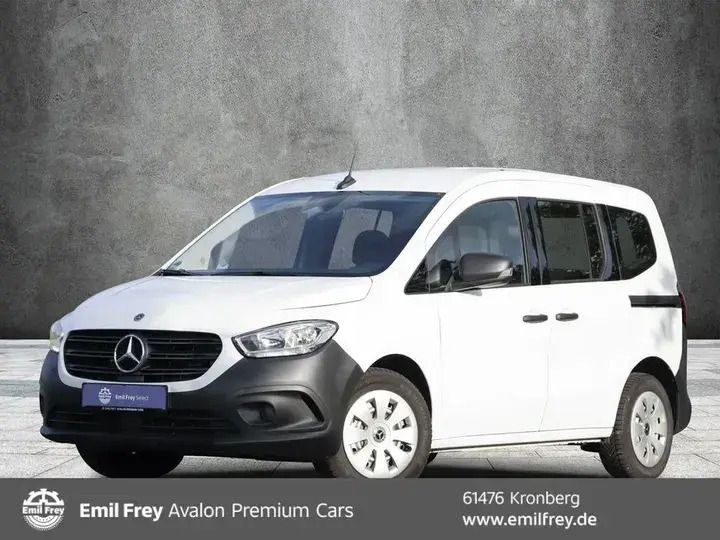 Weiss/arktisweiß Gebraucht 2021 Mercedes Citan 112 Van / Kleinbus | 21.450 € (Teuer) - Bild 1/4