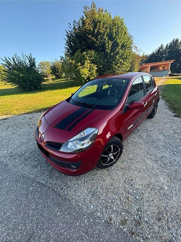Rot Gebraucht 2009 Renault Clio II Rip Curl Kleinwagen | 2.450 € (Fairer Preis) - Bild 1/4