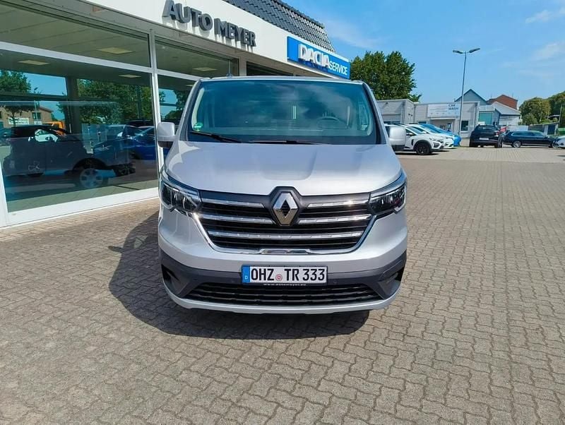 Gebraucht Renault Trafic 110 PS (80 kW) 2023 Grau Van / Kleinbus