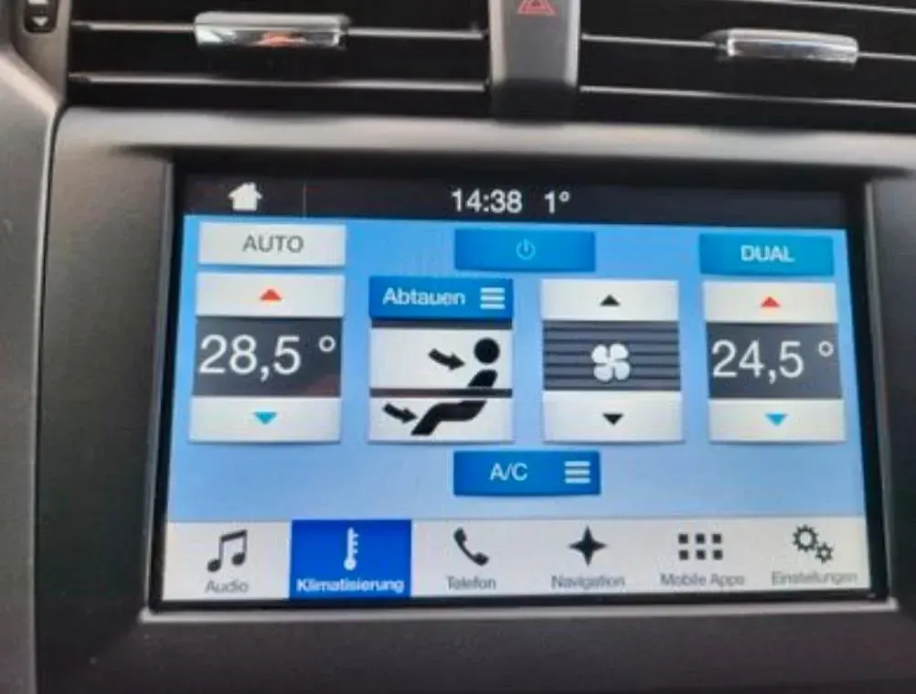 Gebraucht Ford Mondeo Titanium 160 PS (117 kW) 2018 Schwarz Kombi