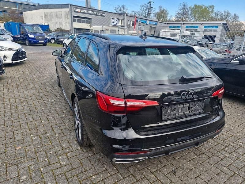 Gebraucht Audi A4 S-Line 204 PS (150 kW) 2024 Schwarz Kombi