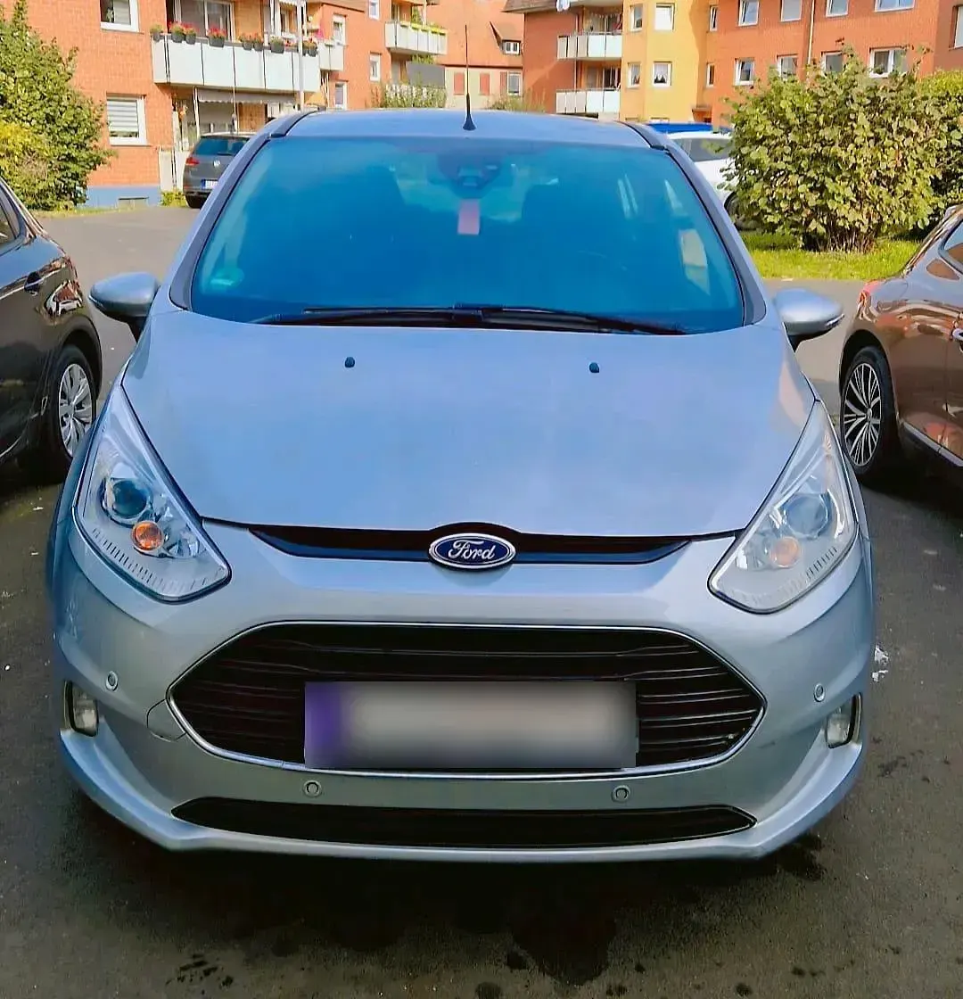 Używany Ford B-MAX 105 KM (77 kW) 2013 Srebrny Minivan