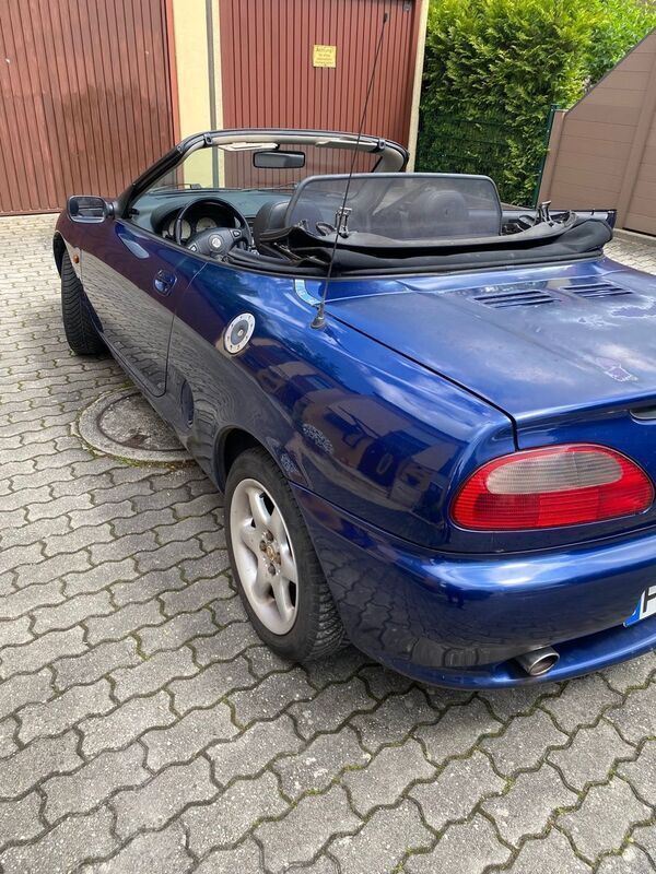 Blau Gebraucht 1999 MG F Cabrio | 2.900 € - Bild 1/4