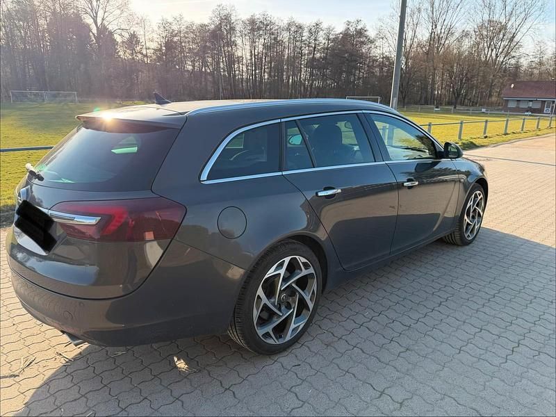 Gebraucht Opel Insignia 194 PS (142 kW) 2015 Kombi