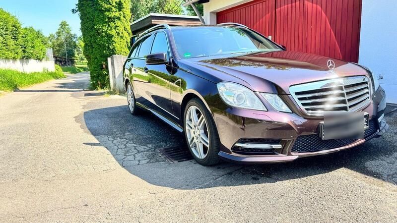 Braun Gebraucht 2012 Mercedes E500 Avantgarde Kombi | 10.500 € (Fairer Preis) - Bild 1/4
