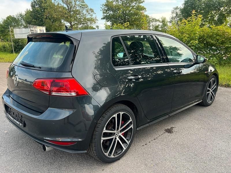 Gebraucht VW Golf VII GTI 220 PS (161 kW) 2017 Grau Limousine