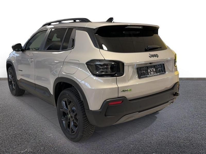 Neu Jeep Avenger Overland 145 PS (106 kW) 2026 Stone grey metallic clear coat SUV